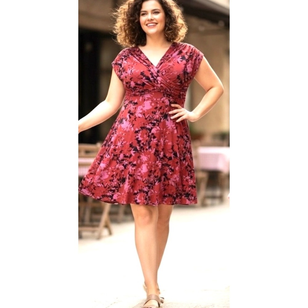 Leota Dress Floral Fauxโ Wrap Pink Red Black V-Neck Ruched Midi Plus 2X